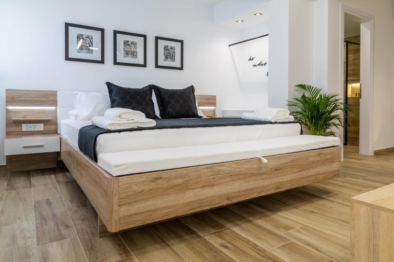 Sandra'S Luxury Studio Apartment Tolo Exterior photo